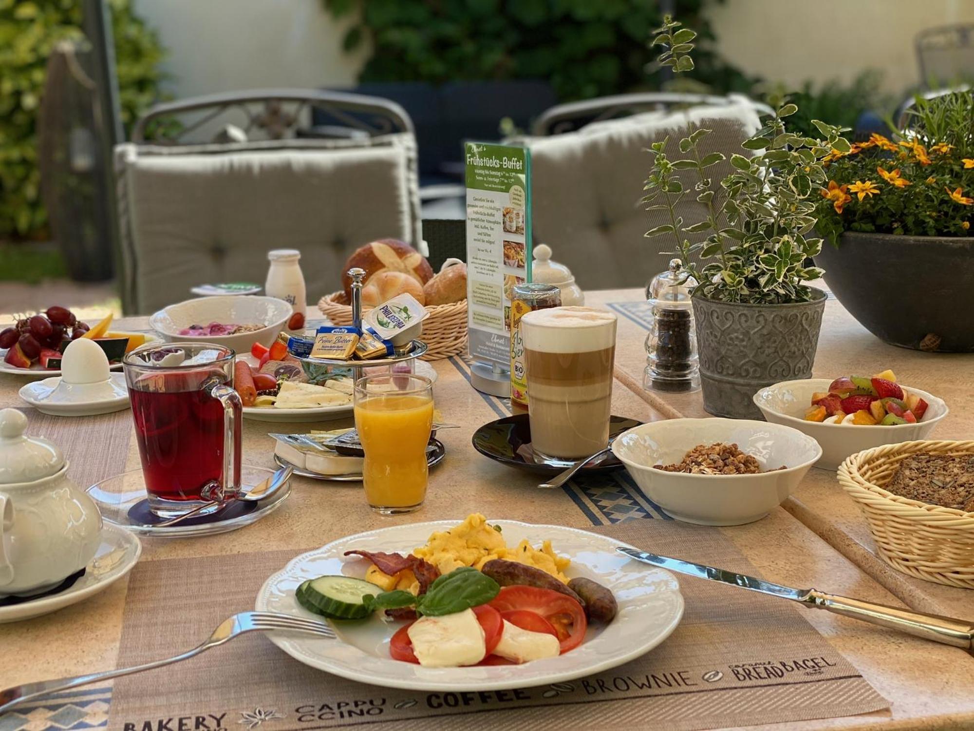 Hotel Ebnet Mutterstadt Εξωτερικό φωτογραφία