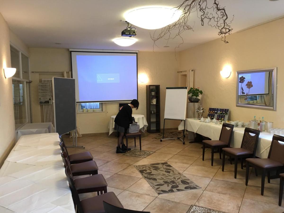 Hotel Ebnet Mutterstadt Εξωτερικό φωτογραφία